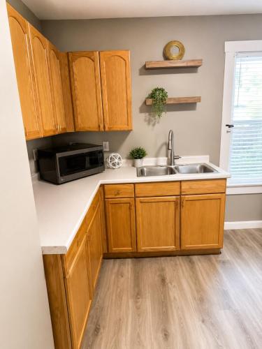Modern 2BR Near CMMC and downtown in Auburn (Maine)