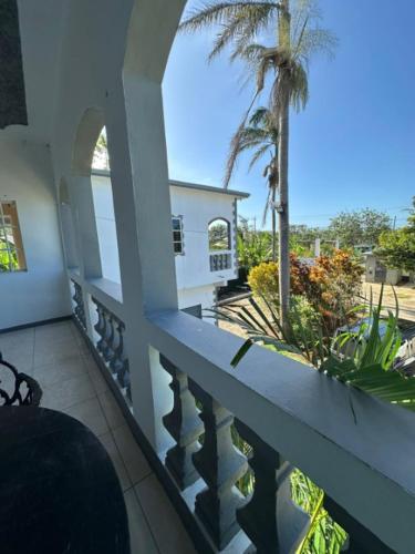 Dārzs, Vivienne's Guest House #6 in Green Island