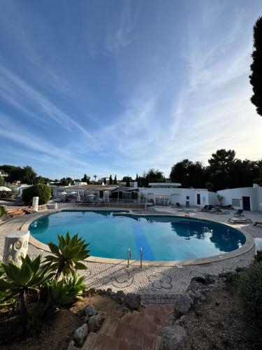 Villa Valentina-sunny 2 Bedroom House With Pool - Praia da Rocha