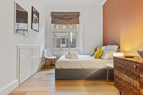 Stylish South Kensington 1-Bed Flat Central London in Kensington and Chelsea