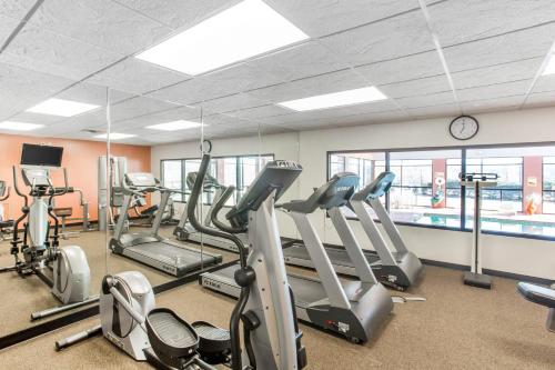 Comfort Inn Franklin - image 38