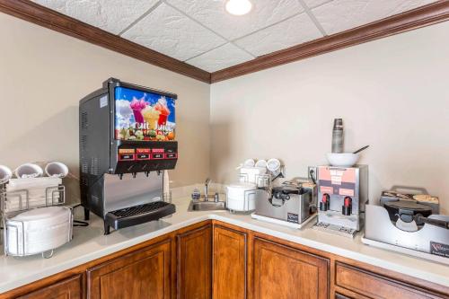Comfort Inn Franklin - image 32