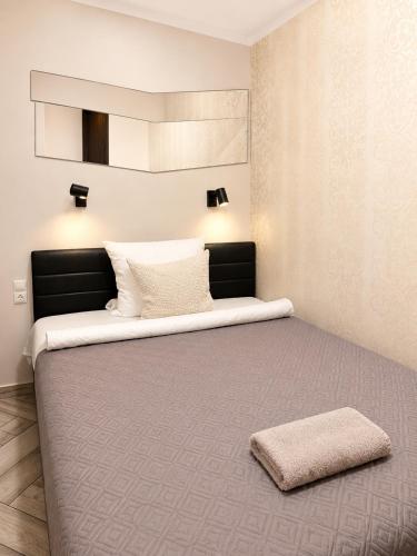2 Bedroom Center Apartments - image 5