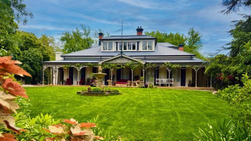 Claremont Oak Estate - Tasmania