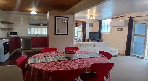 Two large Interconnecting Guest-Wing Apartments at WHARE KURA the 150-yr-old Aratapu School House in Te Kopuru