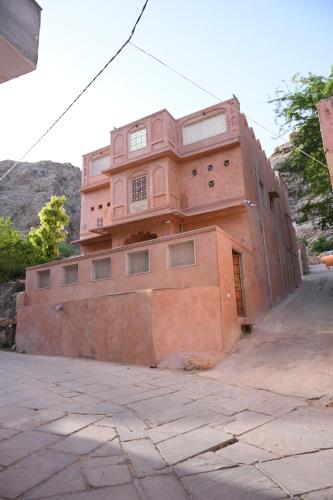A szálláshely kívülről, Bala Sahai Haveli Heritage Stay, Mahar Kalan in Samod