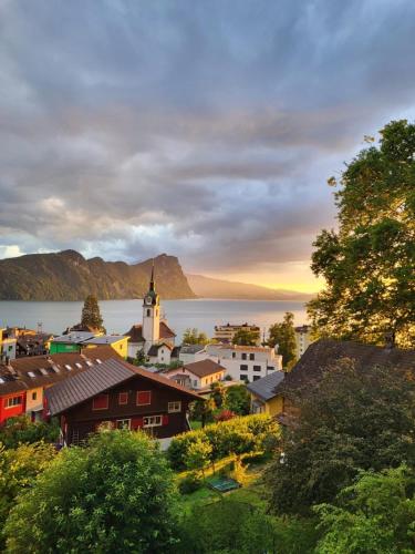 Chalet Oz Vitznau with Lake Lucerne Views in Vitznau, Schweiz