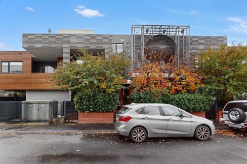 City-View 1-Bed Apartment Near Central Park in Richmond