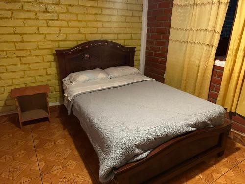 Céntrico con cocina parqueadero e internet (Centrico con cocina parqueadero e internet) in Banos de Agua Santa