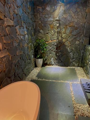 Bagno, The Lake Farmstay - Dak Lak in Hòa Thắng