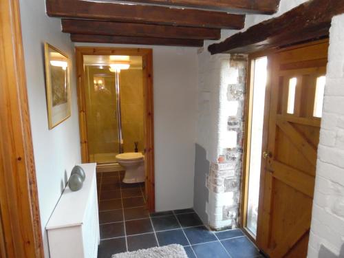 Primrose Cottage - image 12