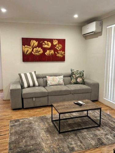 4 Private 3BR Villa Near Yokine & Parking – khách sạn tại Warwick