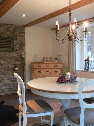 B3 Boutique-Bed&Breakfast - Tap to explore photos