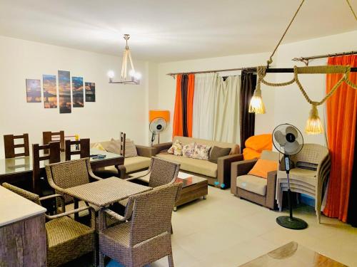 Mousa Coast Chalets & Villas- Managed By Mousa Coast- Family Only in 拉斯蘇德爾