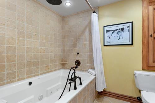 Royal Plaza at Deer Valley - One Bedroom Condo with Hot Tub #305 condo - image 3