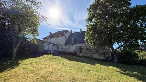 Dārzs, Maison de campagne au pied du château de Turenne (Maison de campagne au pied du chateau de Turenne) in Meisaka