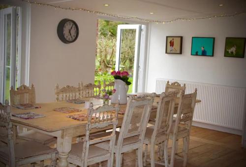 Зручності, House - Sleeps 6 - Pet Friendly - Parking in Auchencairn