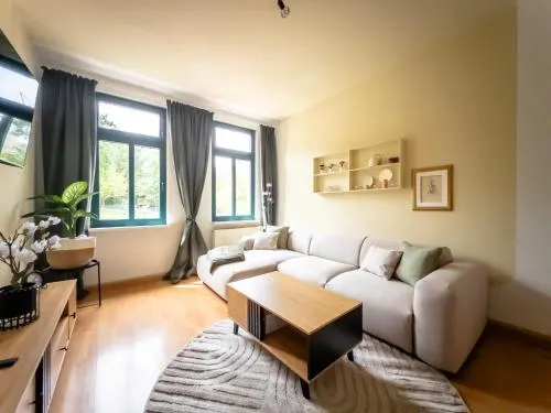 Modernes 4 Zimmer Apartment I Balkon I Netflix in Halle an der Saale, Deutschland