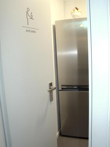 BNB near Brandenburg Gate - Rooms & Apartments - image 7