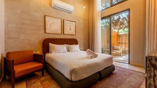 Selina Desert Garden Ramon in มิทซ์เป รามอน