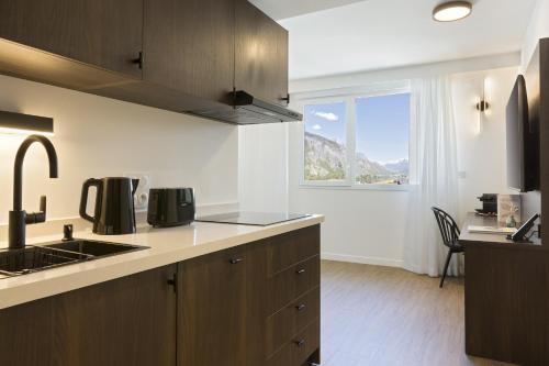 Létesítmények, Nehô Suites Saint Jean de Maurienne (Neho Suites Saint Jean de Maurienne) in Saint-Jean-de-Maurienne