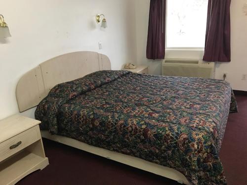 Mayfair Motel