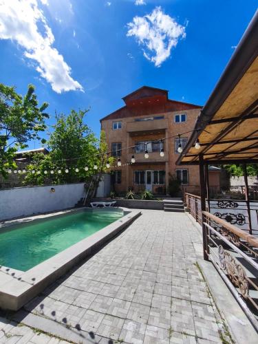 Dilijan Rest - Comfortable rooms & Pool – khách sạn tại Dilijan