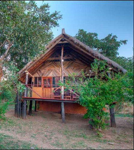 Zikomo Safari Camp in Kakumbi