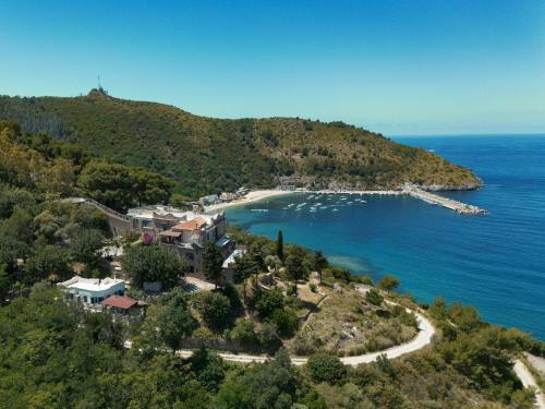 A szálláshely kívülről, Il Fortino Palinuro - villa Bellavista in fortezza del '600 a picco sul mare in Palinuro