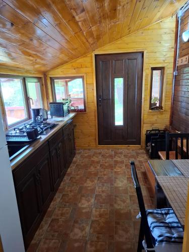köök, Cabana trenulețelor (Cabana trenuletelor) in Cornu De Jos
