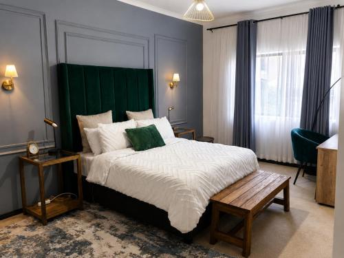 Modern Farmhouse Apartment - Near OR Tambo Airport