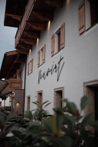 NEUWIRT - Boutiquehotel & Wirtshaus in Bad Vigaun, Österreich