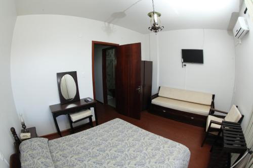 1 double bed, 2 twin beds, 1 sofa bed