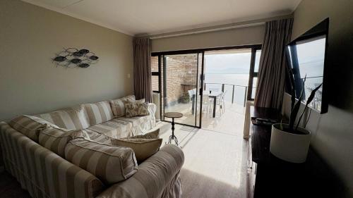 Beacon Wharf , George Hay 6 Seafront Accommodation - Tap to explore photos