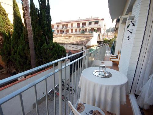 Lets Holidays APARTMENT NEAR THE BEACH