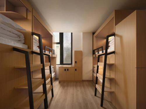 Cut wood youth hostel - image 4