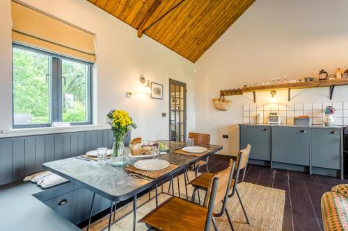 Iekārtas, 1 Bed in Wickhambrook oc-tosh in Wickhambrook
