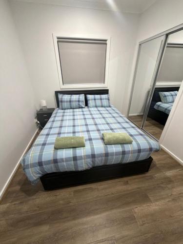 Private Room in Rockbank in Melton South