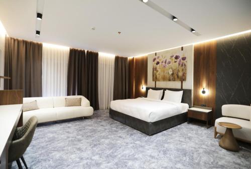 Hotel Gallery Thermo Mineral & Spa in Гнилане
