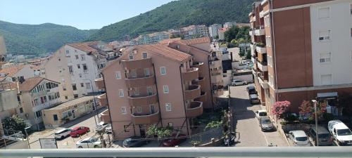 Apartment Iko Budva - image 5