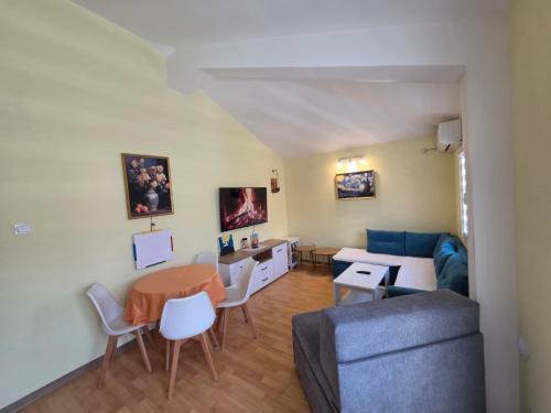 Apartment Iko Budva