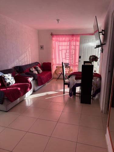 House 15 minutes from GDL Airport and VFG Arena in La Alameda