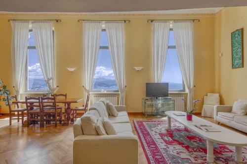 Villa le palme M-Seaview of Gulf of poet – khách sạn tại La Spezia
