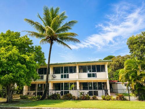 Pippies Backpacker Units - Fraser Coast