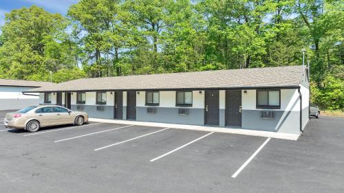 Best Way Inn - image 38