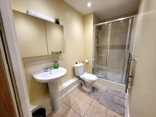 Sidemersey Livings - Relaxing Central Tailored Apartment with Free Parking, French Balcony, Liverpool (foto 5)