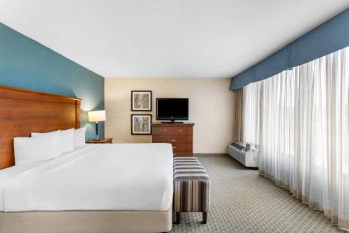 Sonesta Essential Houston Hobby Airport in South Houston