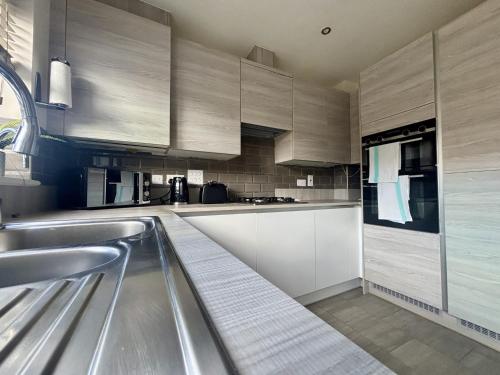 Κουζίνα, Charming 2 Bed House Maidenhead in Μέιντενχεντ