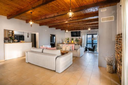 Galeb Bed and Breakfast 2