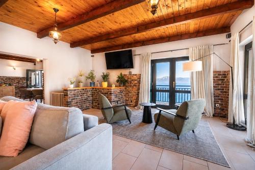 Galeb Bed and Breakfast 5